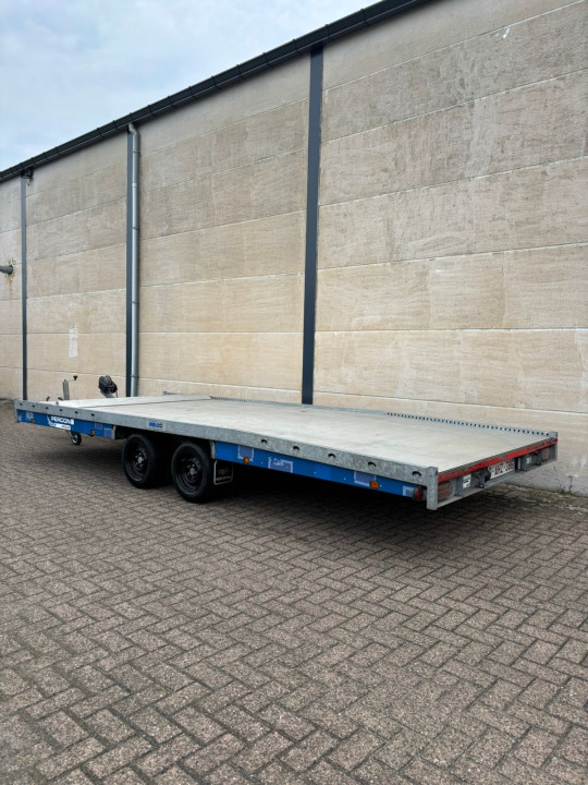 Autotransporter - Verlaagde achterkant - huren | Percon | Gekeurde Autotransporter - Verlaagd - voor veilig vervoer