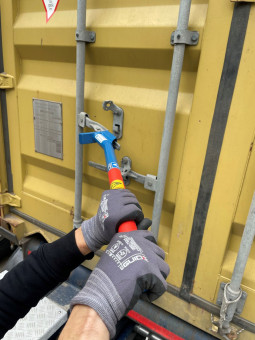 Percon-Bar kopen | Percon | Percon-Bar voor het veilig openen van zeecontainerdeuren