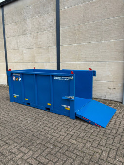 Hijsbak met klep kopen | Percon | Gekeurde hijsbakken voor veilig hijswerk
