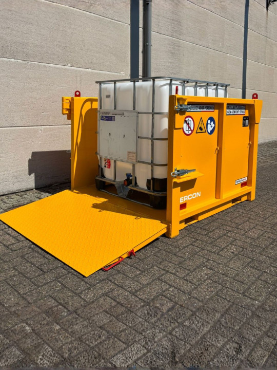 Hijsbak voor IBC Containers kopen | Percon | Gekeurde hijsbakken voor veilig hijswerk
