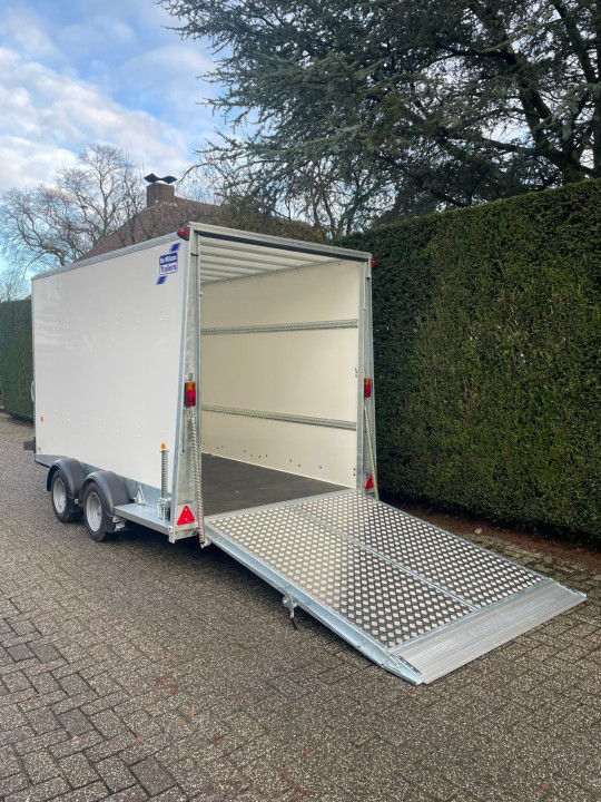 Gesloten aanhangwagen kopen | Percon | Sterke Kwaliteitsmerken & Advies